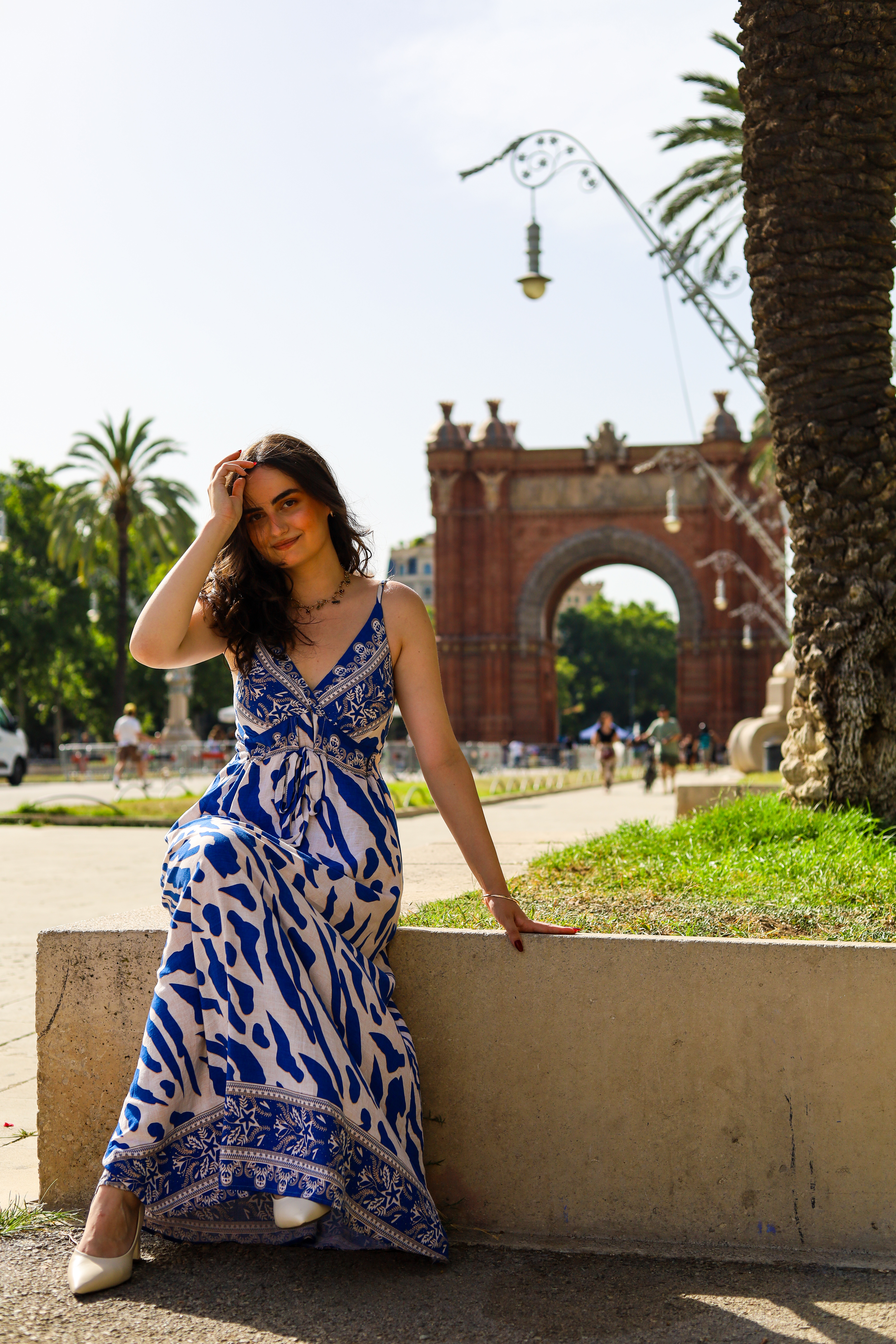 Portrait at Arc de Triomf Barcelona, Giovanna Costa photography